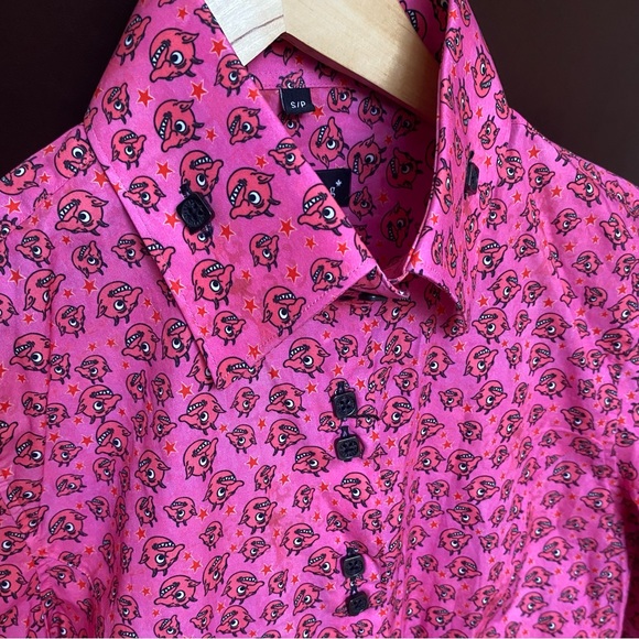 NWT Jared Lang Pink Devil Print Fitted Button Down Top Shirt S - Picture 3 of 10